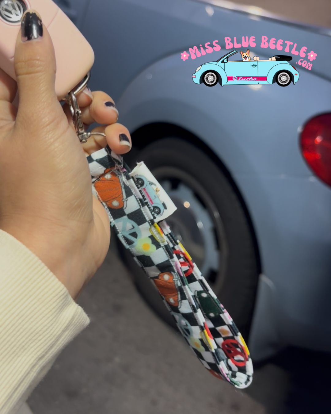 Aircooled Bugs Wrislets Keychain