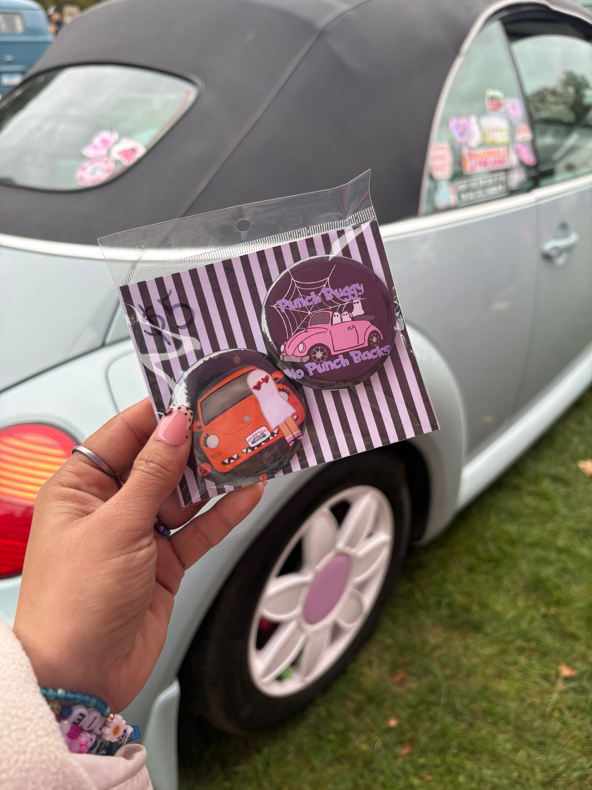 Spooky punch buggy buttons pins