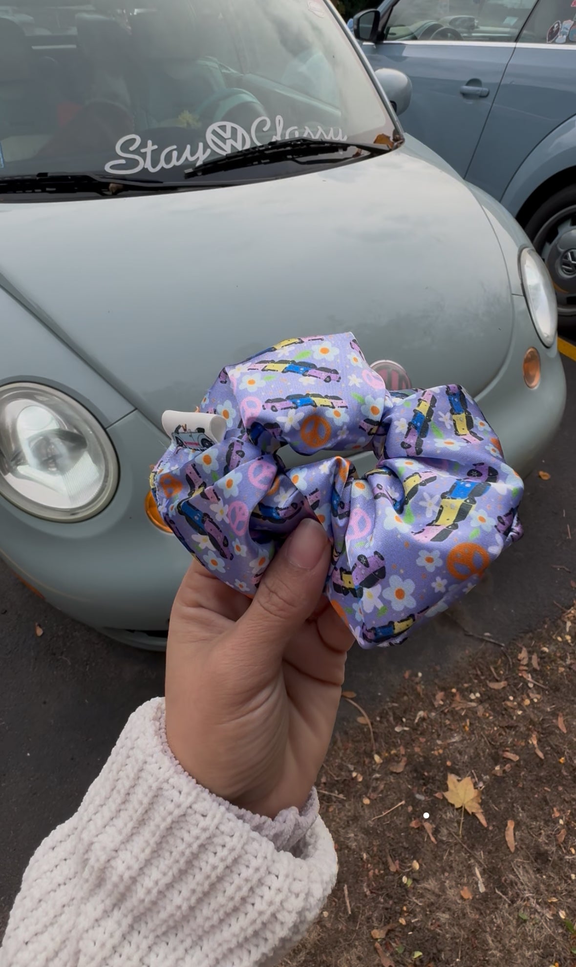 Beetle Meet satin scrunchie