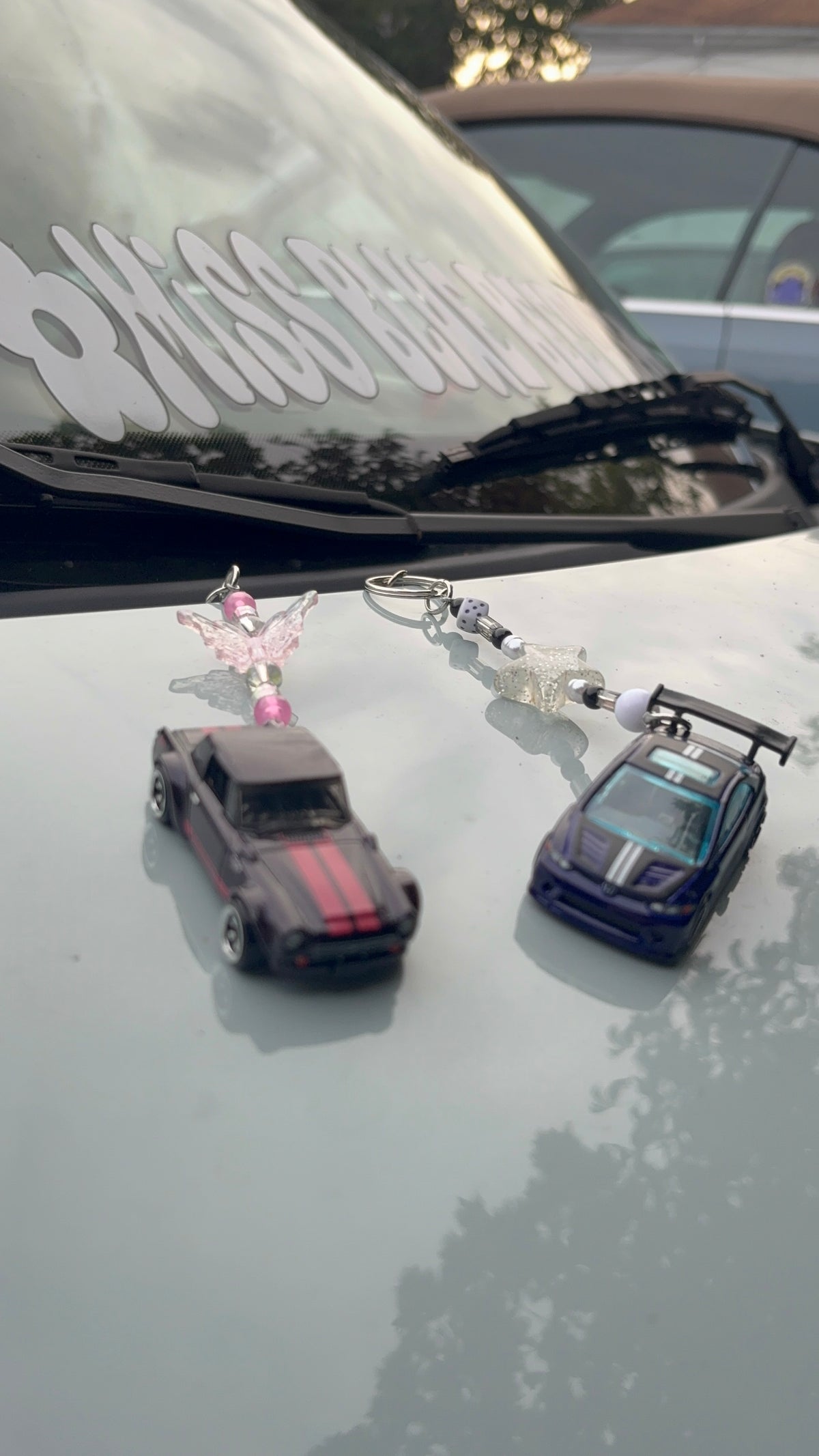 Honda civic si &  Datsun fairlady hotwheels keychains