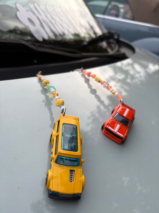 Volvo 240 &  72 Datsun sunny hotwheels keychains