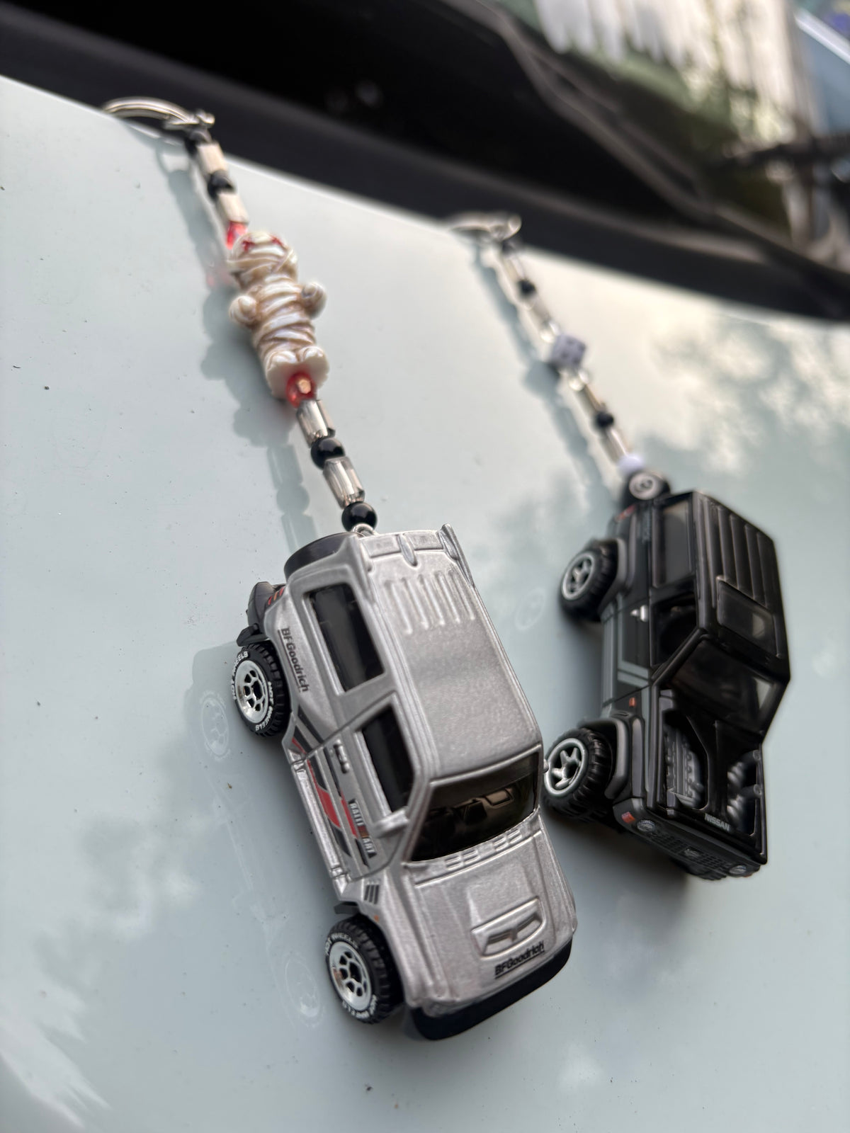 Mitsubishi Pajero &  Nissan Patrol custom hotwheels keychains
