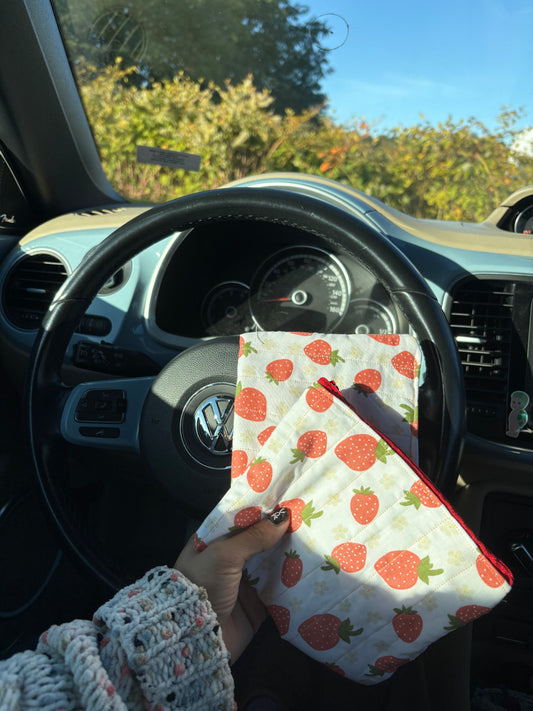 Quilted fresita makeup bag