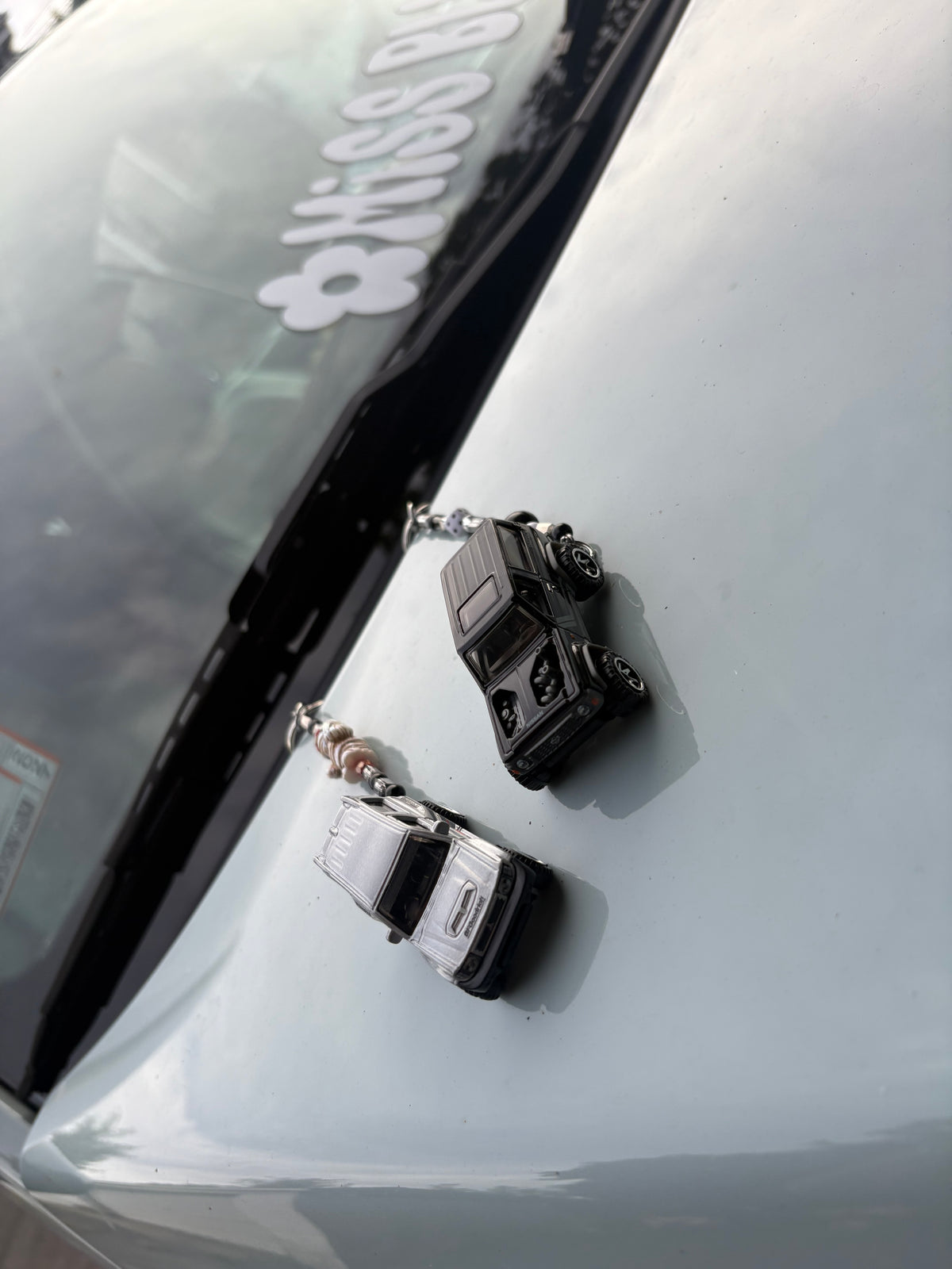 Mitsubishi Pajero &  Nissan Patrol custom hotwheels keychains