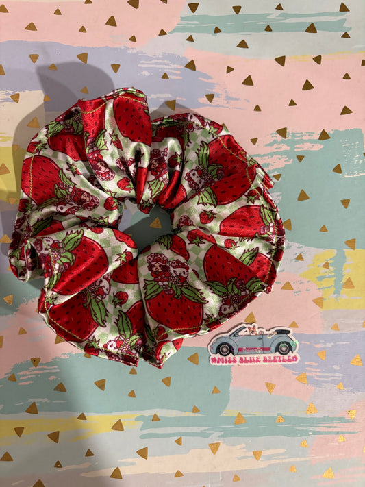 Rosita Fresita Satin scrunchie