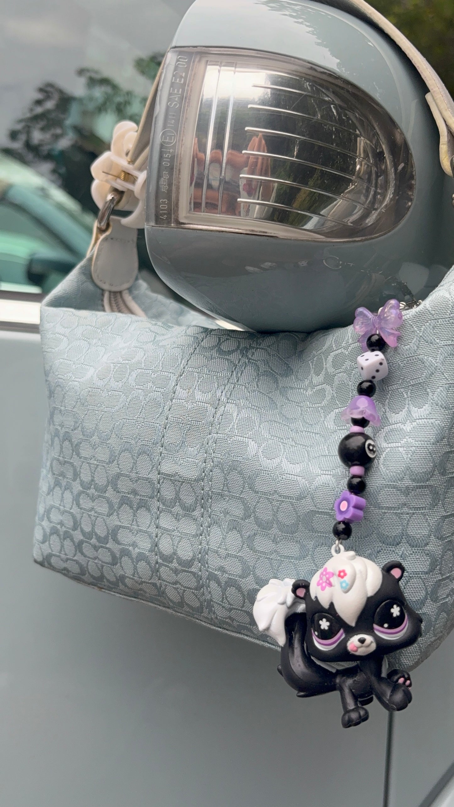LPS stinky skunk Keychain