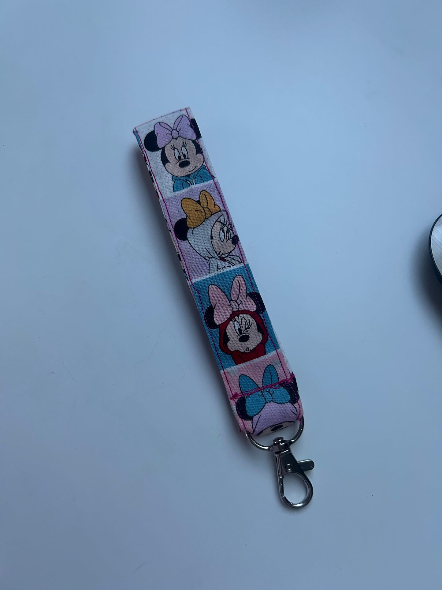 Minnie Wristlets Keychain