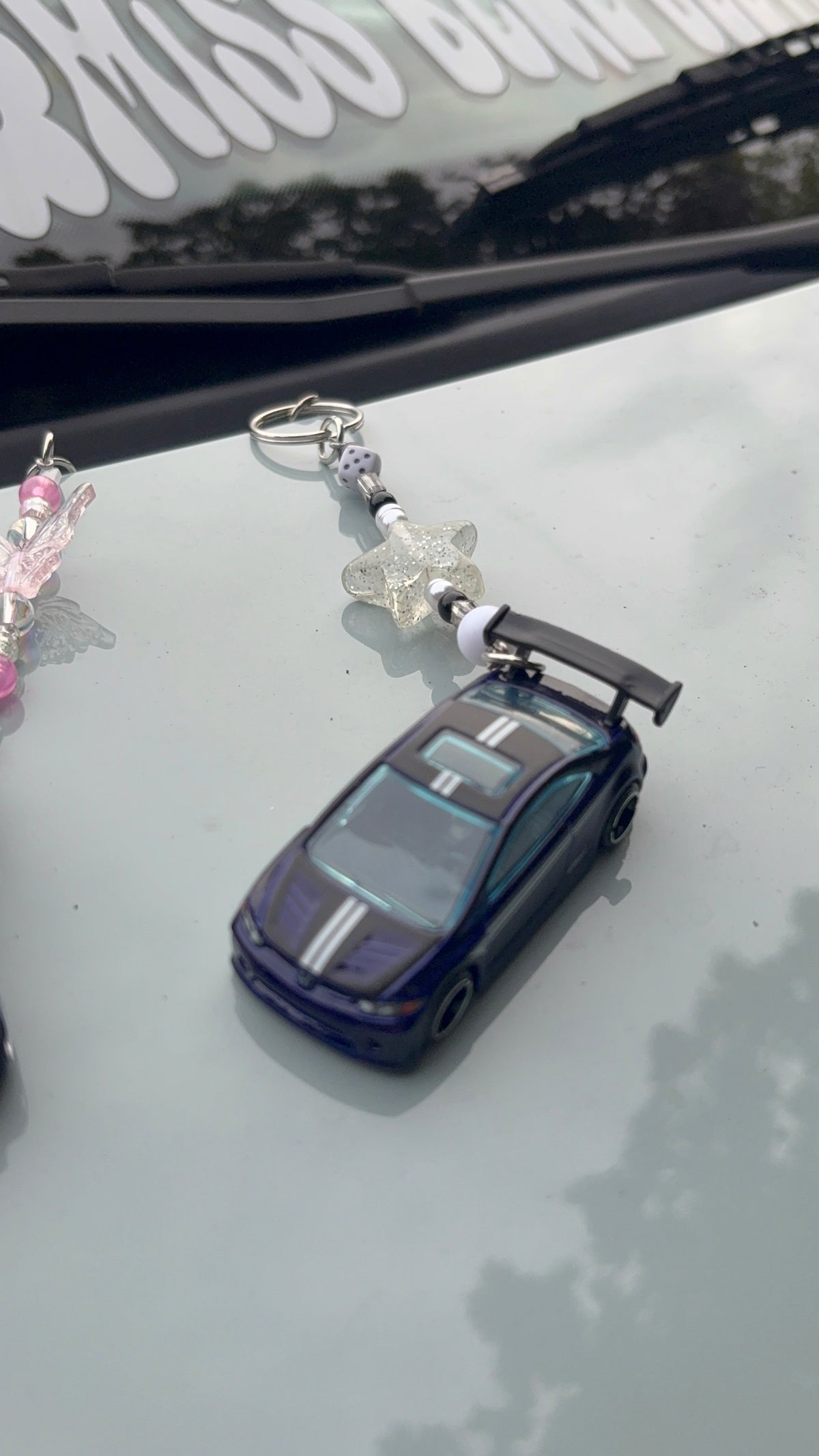 Honda civic si &  Datsun fairlady hotwheels keychains