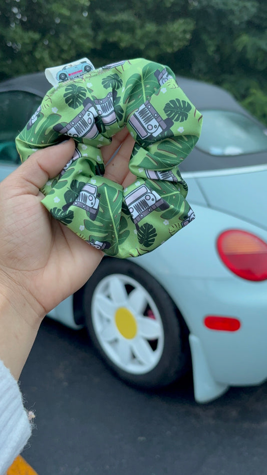 White Jeep plant satin scrunchie