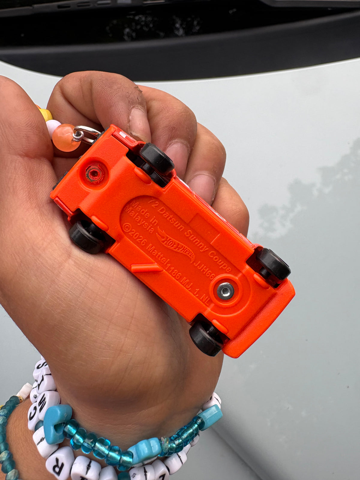 Volvo 240 &  72 Datsun sunny hotwheels keychains