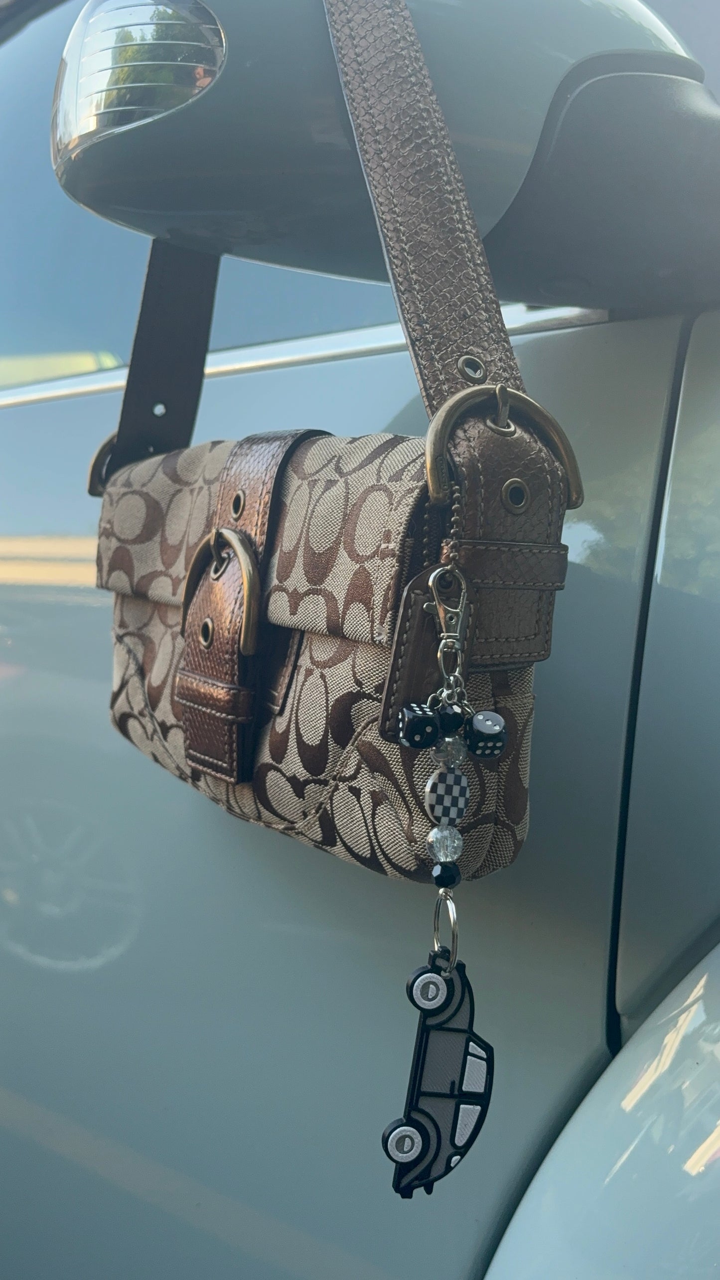 Aircooled bug Kaela’s Keychain Collab